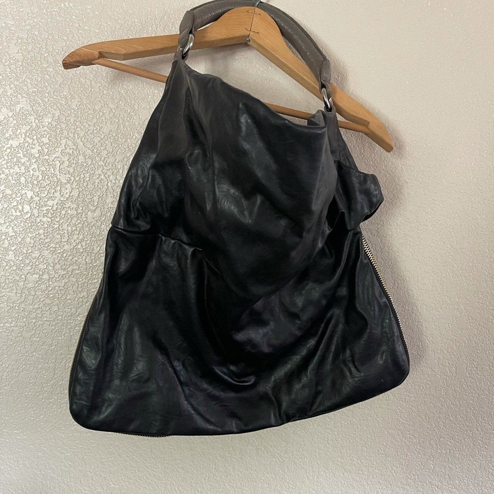 Simply Vera by Vera wang shoulder bag
